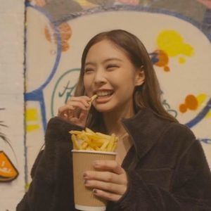 Meet your Posher, Châu